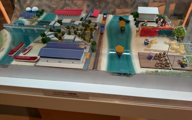 �o���O���f�B�b�V���Y�Ɣ��W