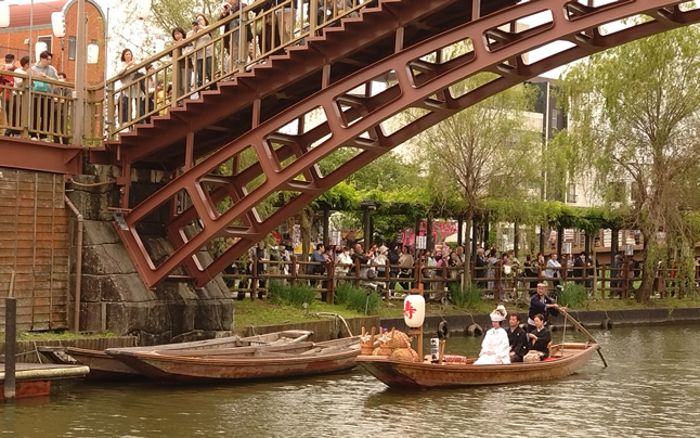 ������������߉��E����_�{