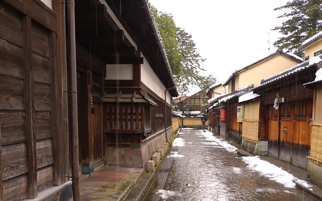 �ΐ�@�������Ɖ��~�ՊE�G