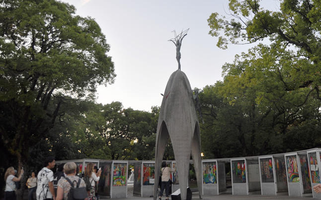 �����̎q�̑�