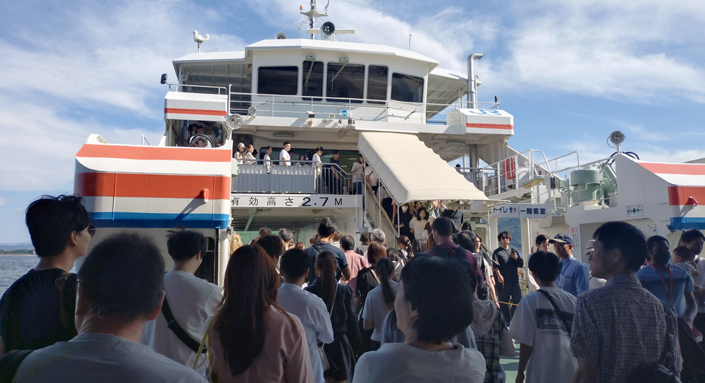 JR�����{�{���t�F���[