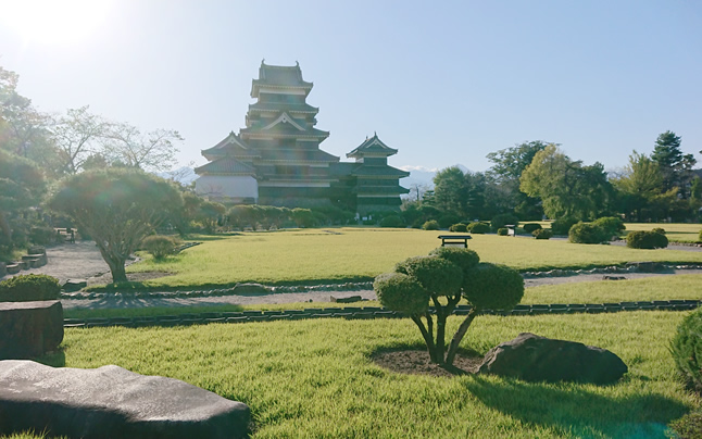 �����@���{��