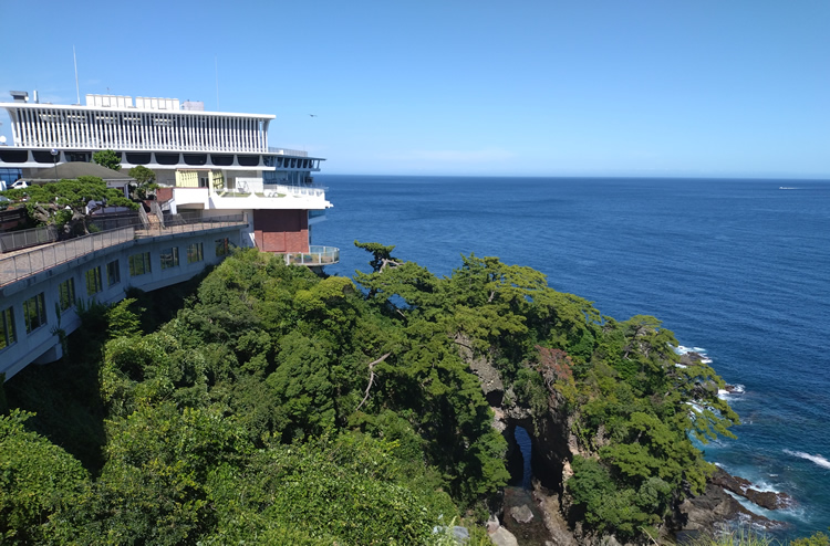 ホテルニューアカオ