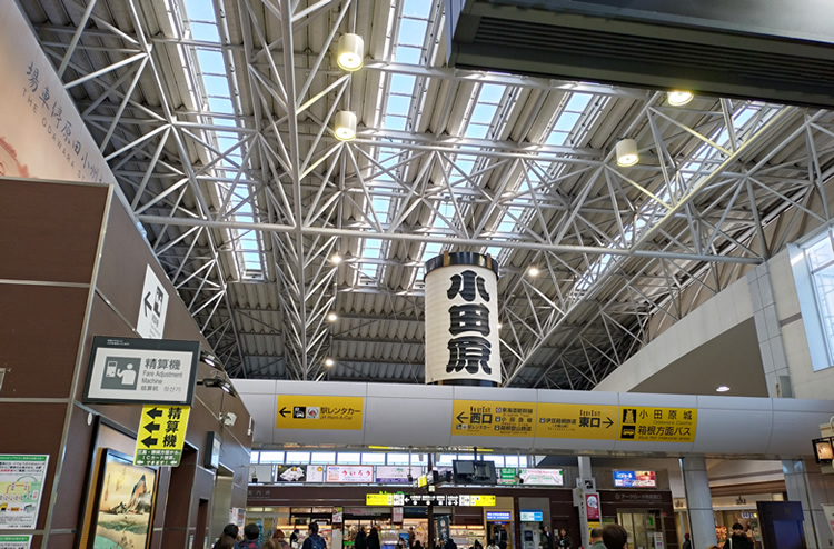 ���c���w