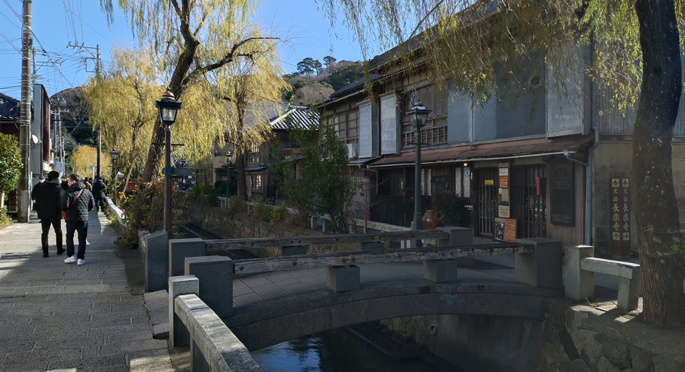 �y���[���[�h