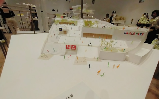 UNIQLO PARK ���l�x�C�T�C�h�X 