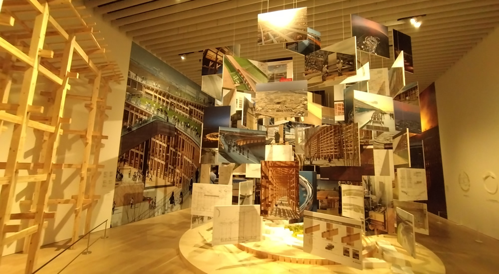 ���̓I�Ȑ}�ʂ�ʐ^�p�l��