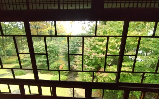 ���G�Ɨ���ɂ���ēs�s��\�������p�l���@����