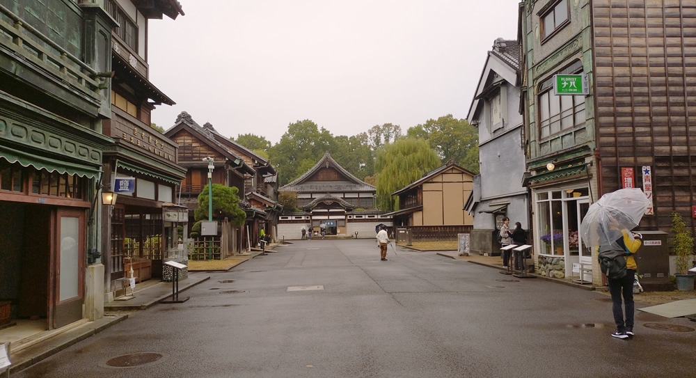 昭和の暮らしと賑わいを体感